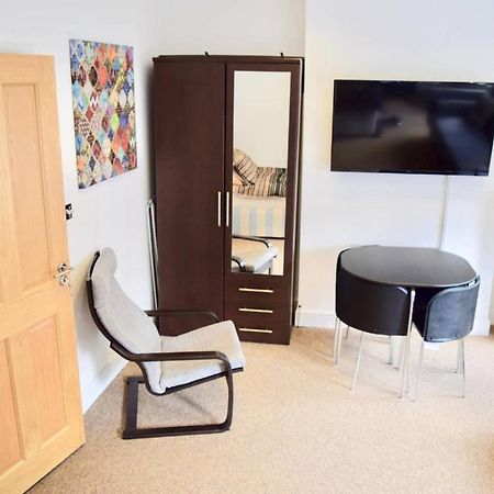 Gorgeous Studio In Trendy London Location Apartment Bagian luar foto